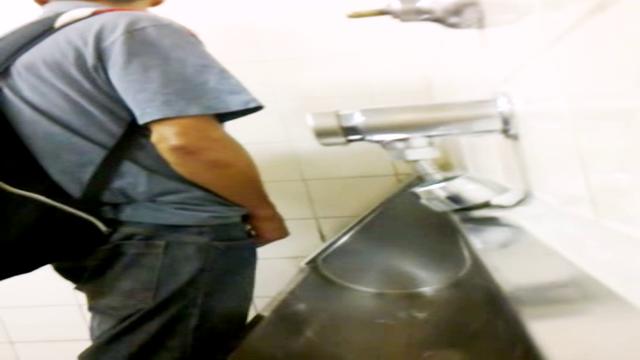 Pissing #15