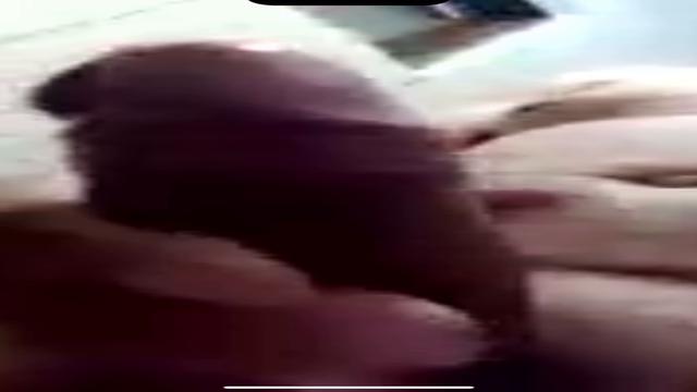 Coroa inédito caminhoneiro deu aquela gozada no banh...