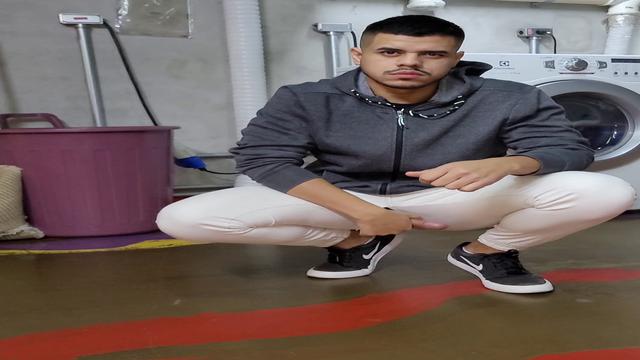 Fui trabalhar com a calça rasgada e me deu muito tes...