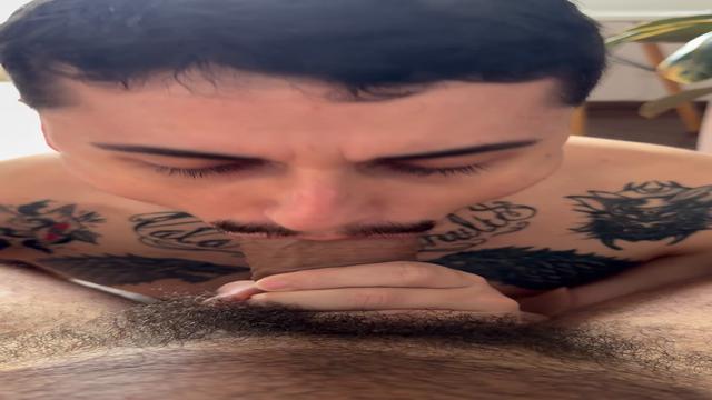 papaizao me pediu para satisfaze-lo 