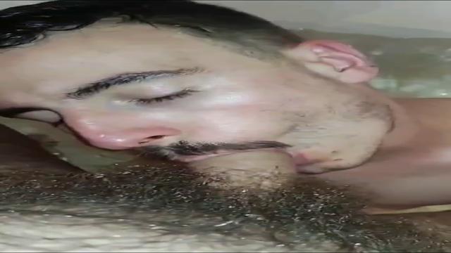 blowjob in the bathtub 