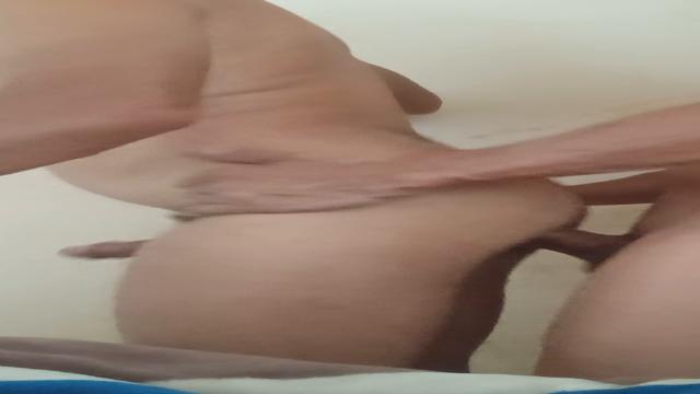 Comendo um cuzinho 