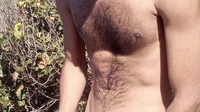 Punheta no matagal 2 .