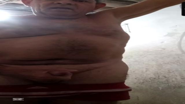 Peludo casado e aposentado muito leite gordinho inéd...