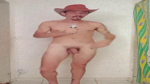 Bastidores do ensaio de fotos em casa. Disponível na...