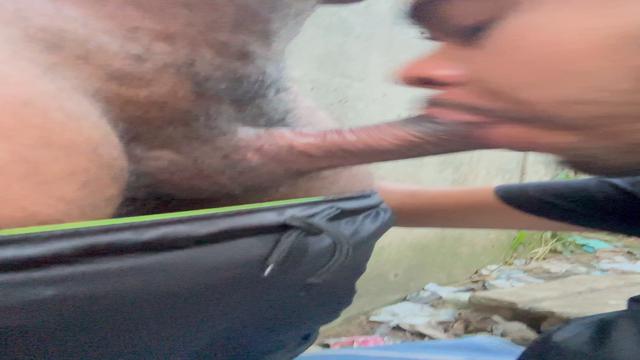 Mamei gostoso o puto na trilha e ganhei leitinho na ...