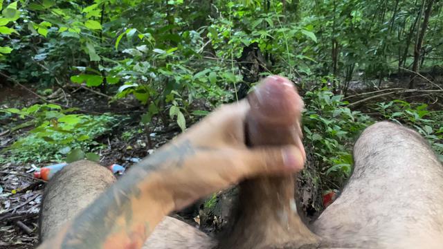 Gozando 2x seguidas no matinho