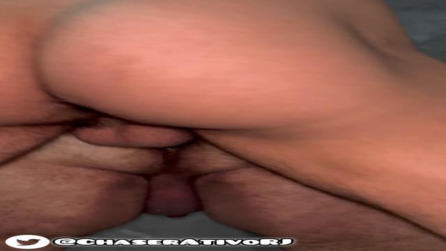 Em pé, a posição obrigatória!