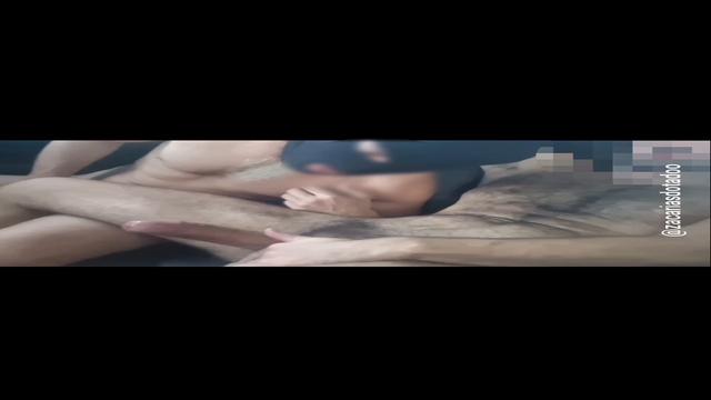 VIZINHO DANDO PRA DESCONHECIDOS 