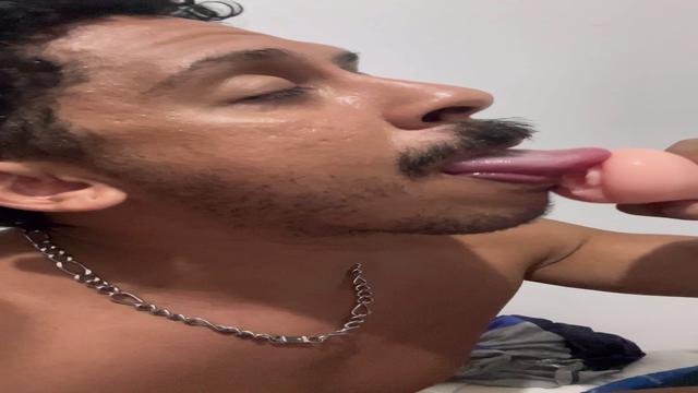 Caralho que bucetinha gostosa !! 