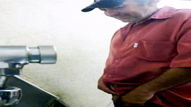 Pissing #1