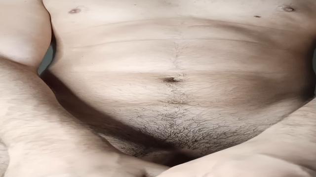 Teve selfsucking, edging e gozada dentro do brinquedo 