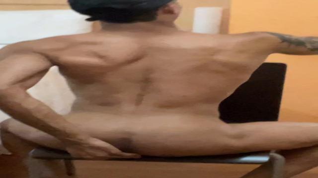 Chupa meu cuzinho pfvr 