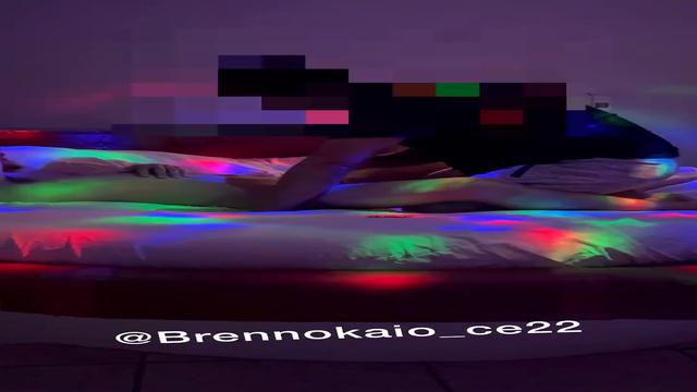 Primeira vez do hétero novinho tímido 