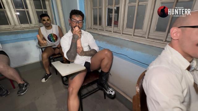 ESCOLA DOS PUTOS 0/1 ( volta as aulas)