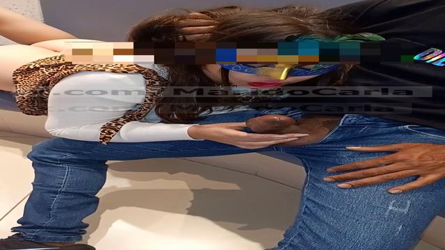 Minha esposa sendo usada igual uma puta por um macho dotado  Pt 5