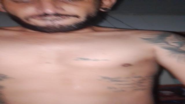 Comendo a buceta dessa puta bem gostoso 