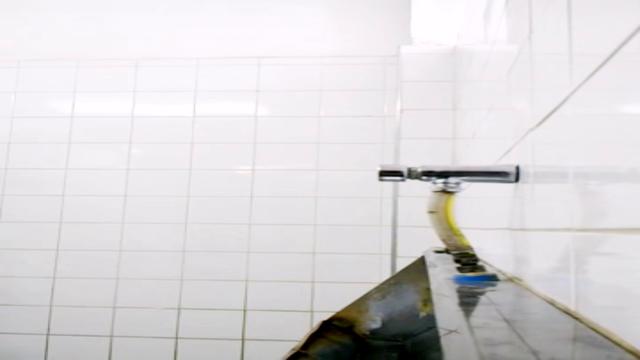 Pissing #85