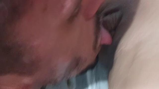 Crepe quente na Buceta da novinha!!