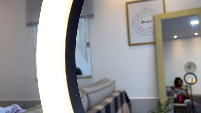 Dando uma deliciosa relaxada com esse brinquedinho,m...