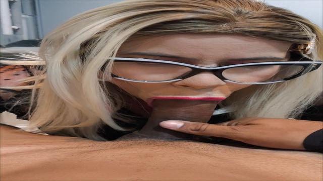 0247- Mamando pauzudo musculoso 