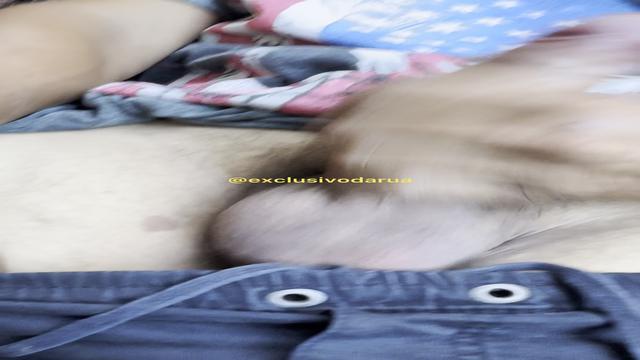 Ajudando o safado gozar