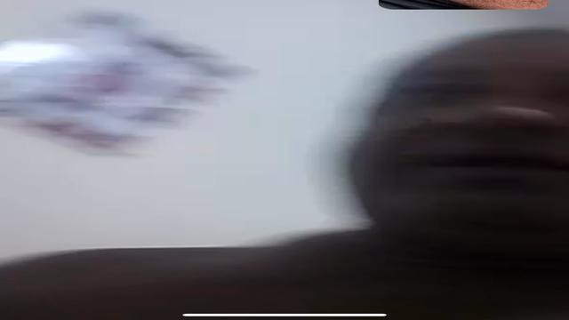 Esse coroa tem 59 anos muito safado é mecânico e borracheiro nesse vídeo 2 ele goza gostoso que delícia inédito amores 