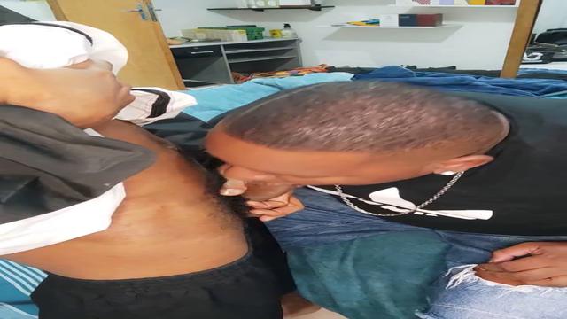 Irmão do pródigo e uma delícia