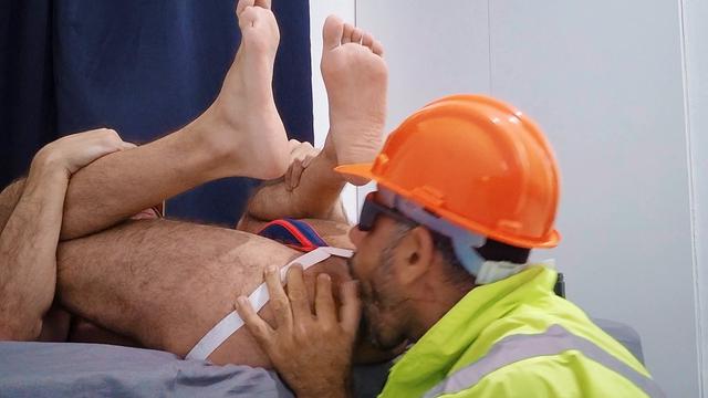 Fisting com peidos e merda