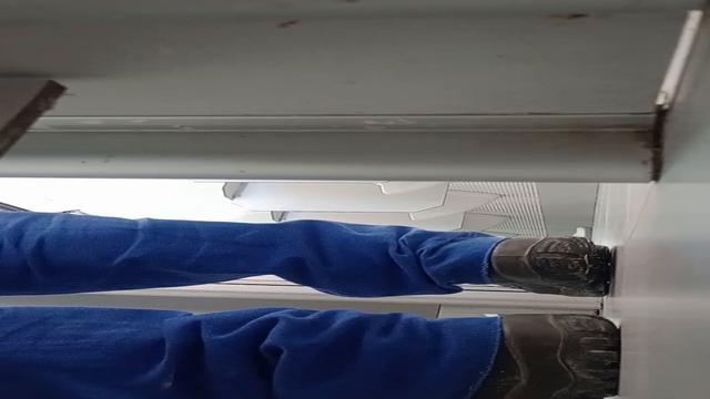 Pirei no barbudo dando aquela balançada no pau no fi...