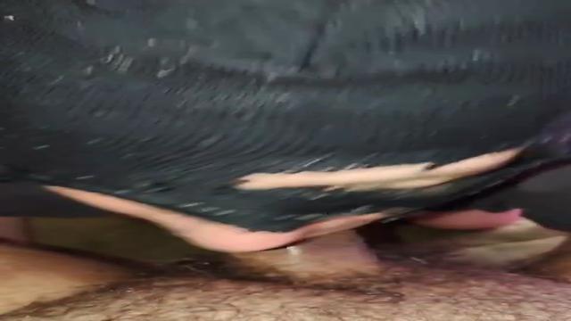 Paizão dividindo a puta 