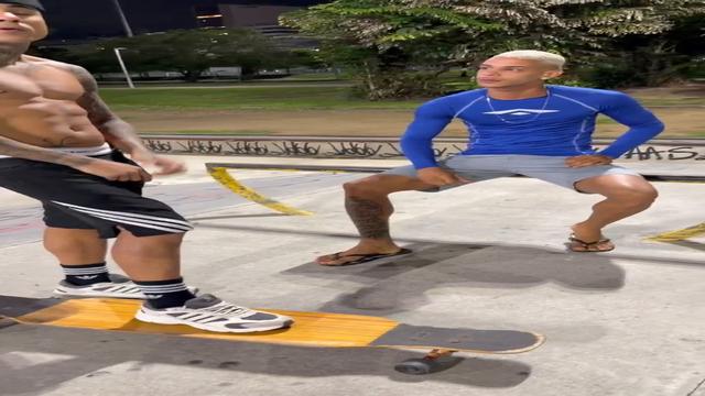 O Pai manda mundo na função, chegou com os papo de q...