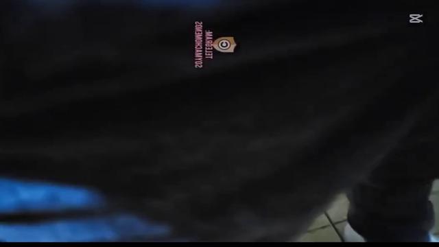 Compilaçao de vários machos pauzudos mijando