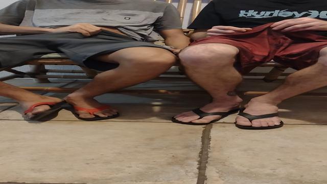 Aquela brotheragem tradicional de cada um bate no seu 
