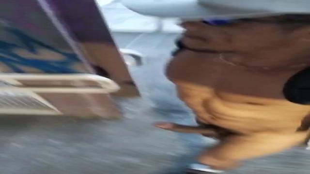 Andandoo pelada 