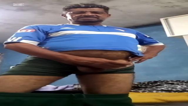 Mais um pedreiro .. gente que rola é essa muito dura...