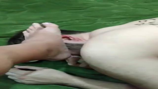 Humilhação máxima de uma cadela 