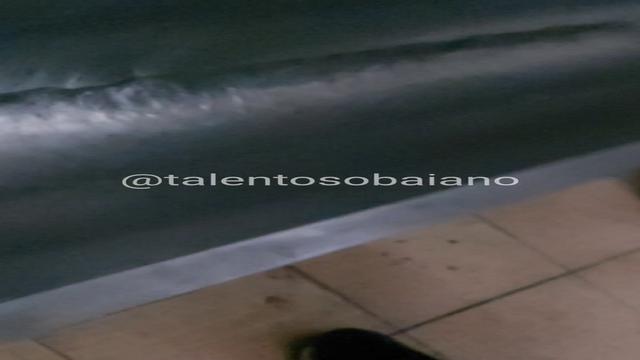  FILMADO COROAS  MIJANDO NOS BANHEIROS DE SÃO PAULO