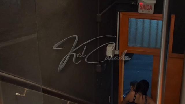 Atendendo o entregador 