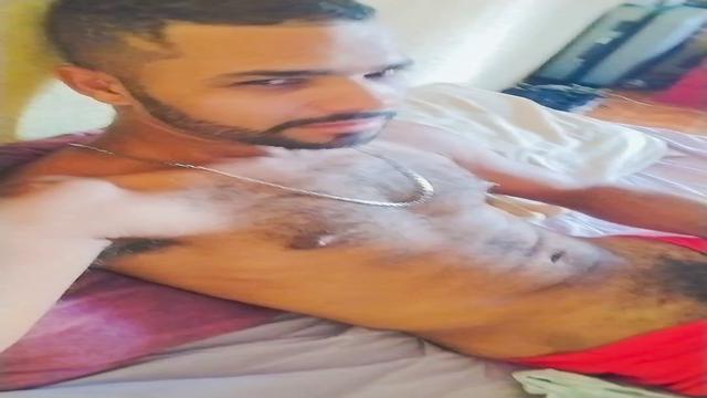 Acordando de pau durão 