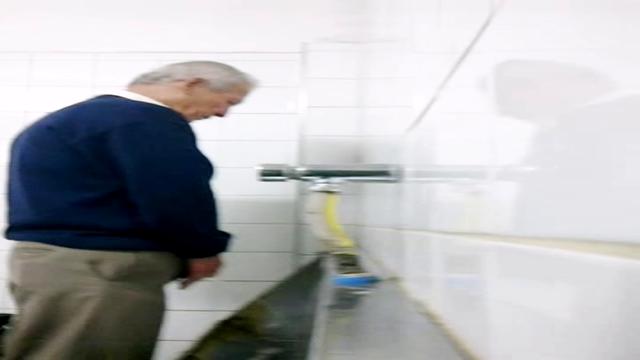 Pissing #114