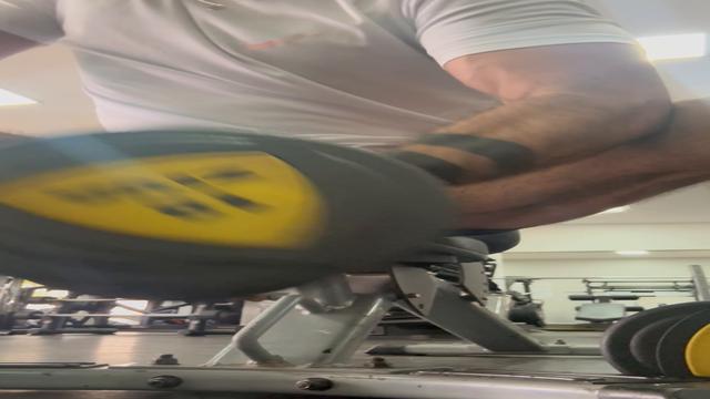 Domingo tbm é dia de se exercitar! Pode pegar no meu...