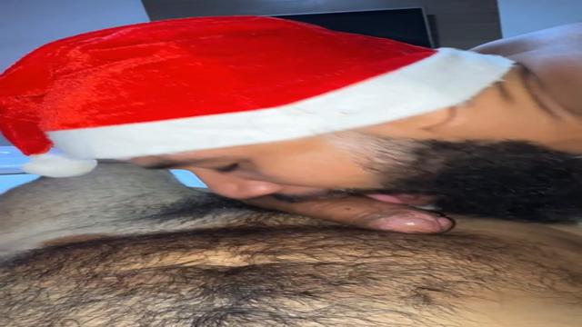 video 73 - mamando o papai noel peludo 
