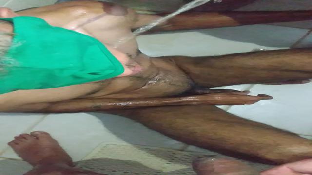 Mijada de três dominadores 