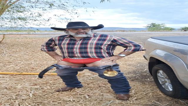  A CAMINHO  DO CAMPO