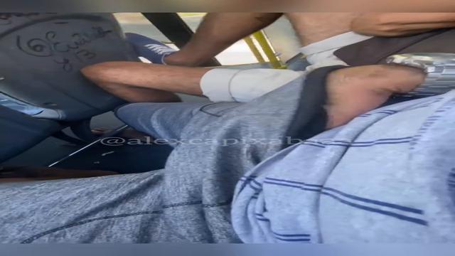 Deixei cara mamar dentro do busão  01 31