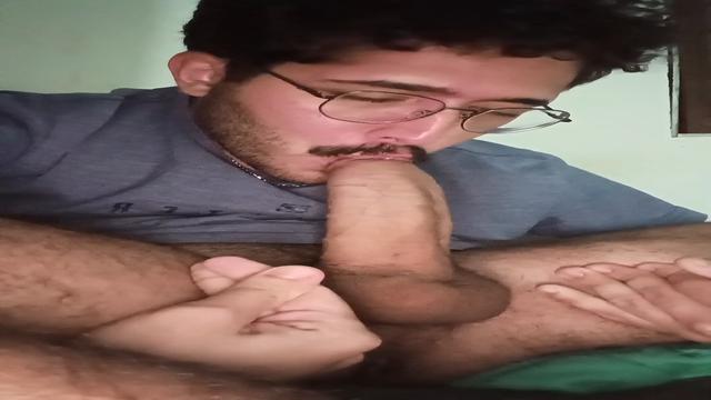 Tesão em mamar perfeitamente o meu próprio pau