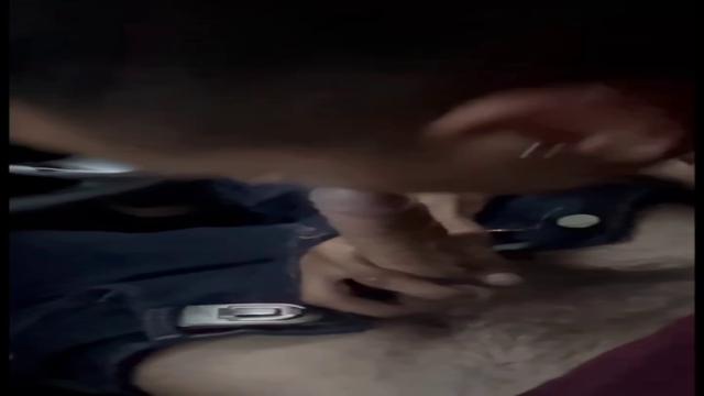 Fisioterapeuta mamando no carro