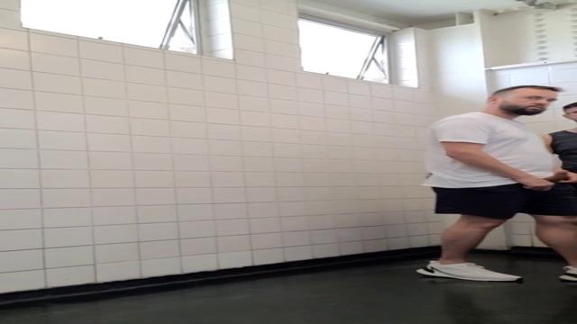 Branquinho da cara de safado deu de mamar gostoso 