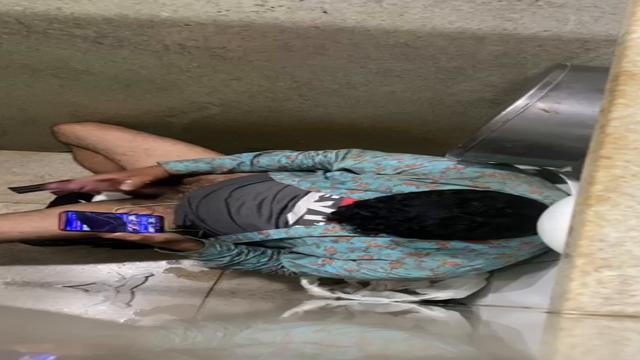 Dotado batendo uma no banheiro 